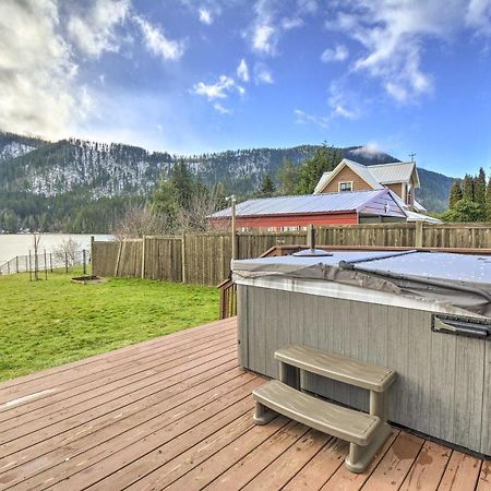 Lakefront Cabin With Stunning Mountain Views And Dock! Mineral Eksteriør billede