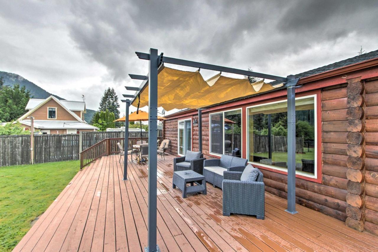 Lakefront Cabin With Stunning Mountain Views And Dock! Mineral Eksteriør billede