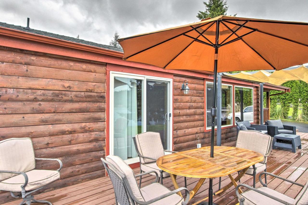 Lakefront Cabin With Stunning Mountain Views And Dock! Mineral Eksteriør billede
