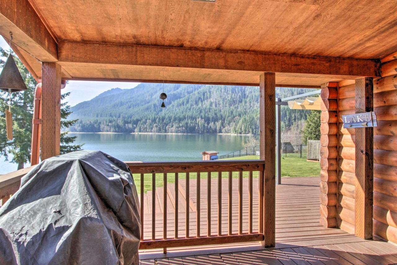 Lakefront Cabin With Stunning Mountain Views And Dock! Mineral Eksteriør billede