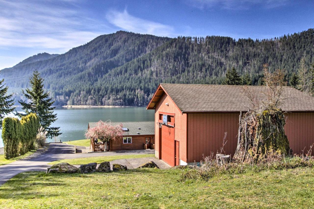 Lakefront Cabin With Stunning Mountain Views And Dock! Mineral Eksteriør billede